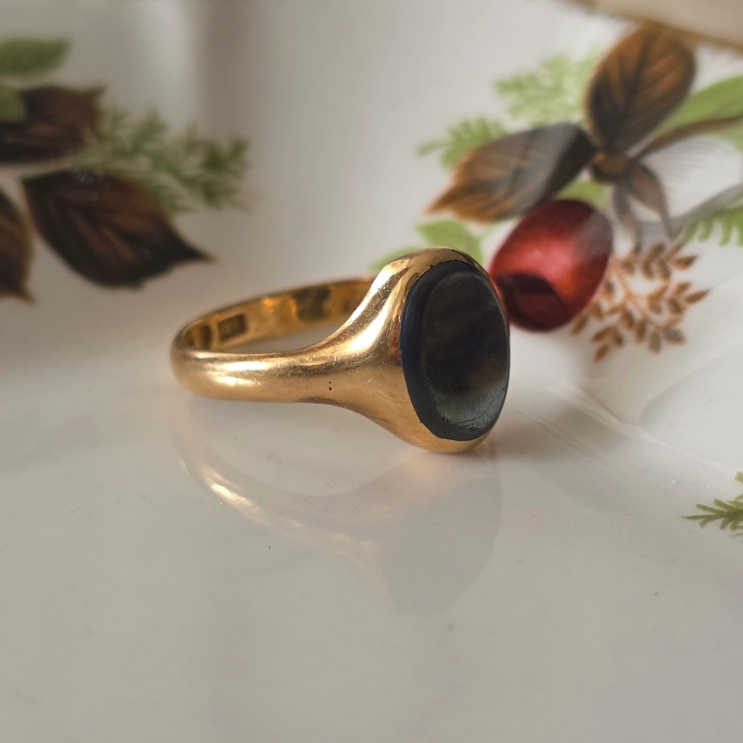 Vintage 18k gouden zegelring hematiet