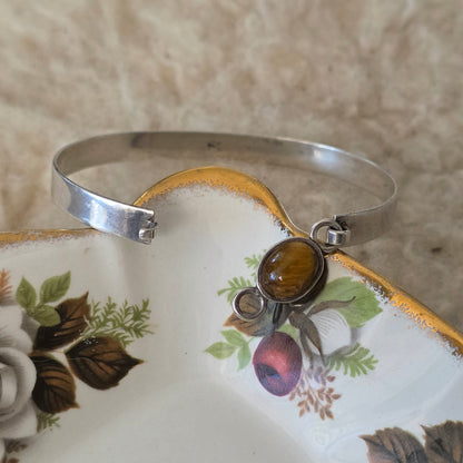 Vintage zilveren bangle tijgeroog