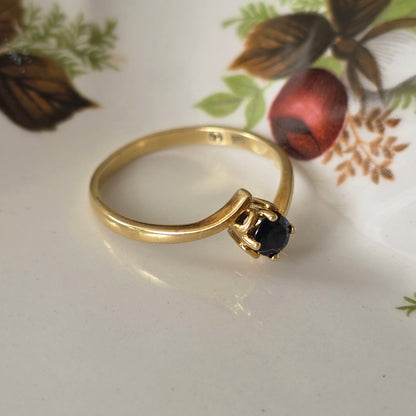 Vintage 14k gouden ring solitair saffier