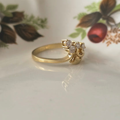 Vintage 14k gold ring with diamond bloom