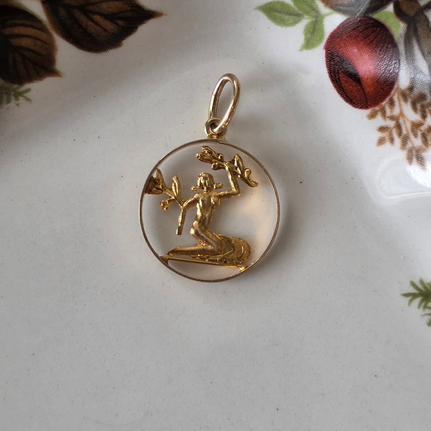 Vintage 14k gouden hanger sterrenbeeld maagd