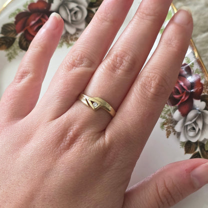 Vintage 14k gold ring asymmetrical with diamond 0.06ct
