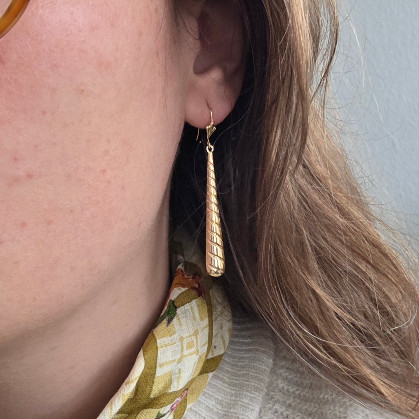 Vintage 14k gouden oorhangers swirl