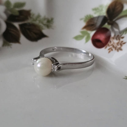 Vintage 14k witgouden ring met parel en diamanten