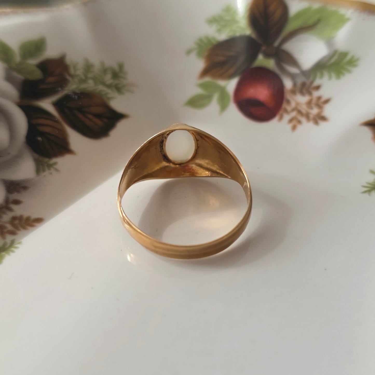 Vintage 18k ring met maansteen