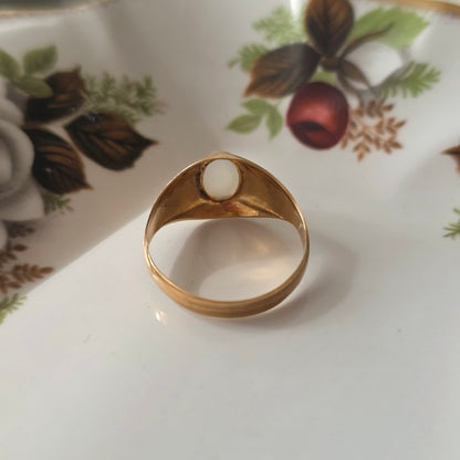 Vintage 18k ring met maansteen
