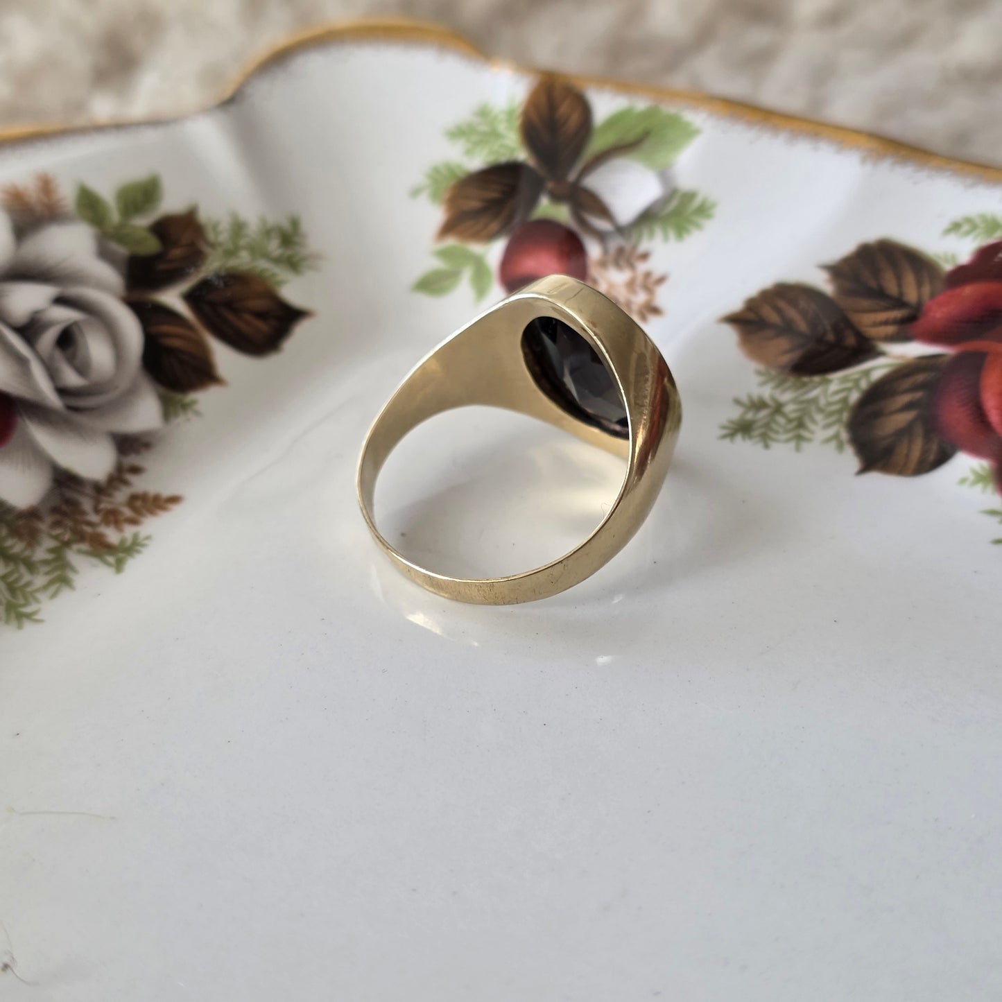 Vintage 8k zegelring met groene toermalijn