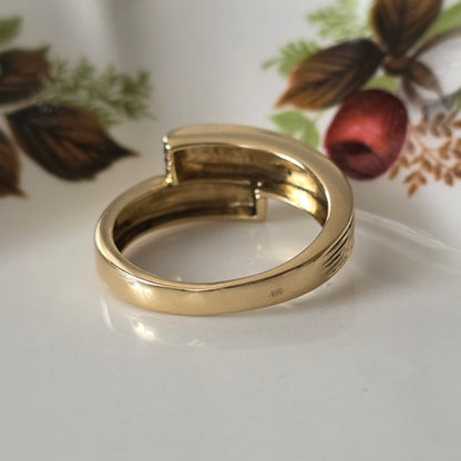 Vintage 14k gold overlap ring