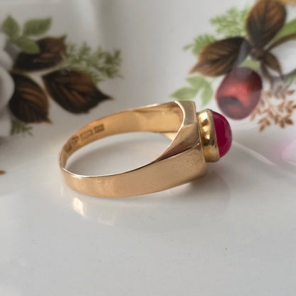 Vintage 18k gouden zegelring met robijn