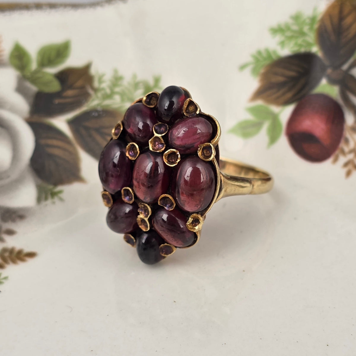 Vintage 14k gouden ring met granaat cabochons