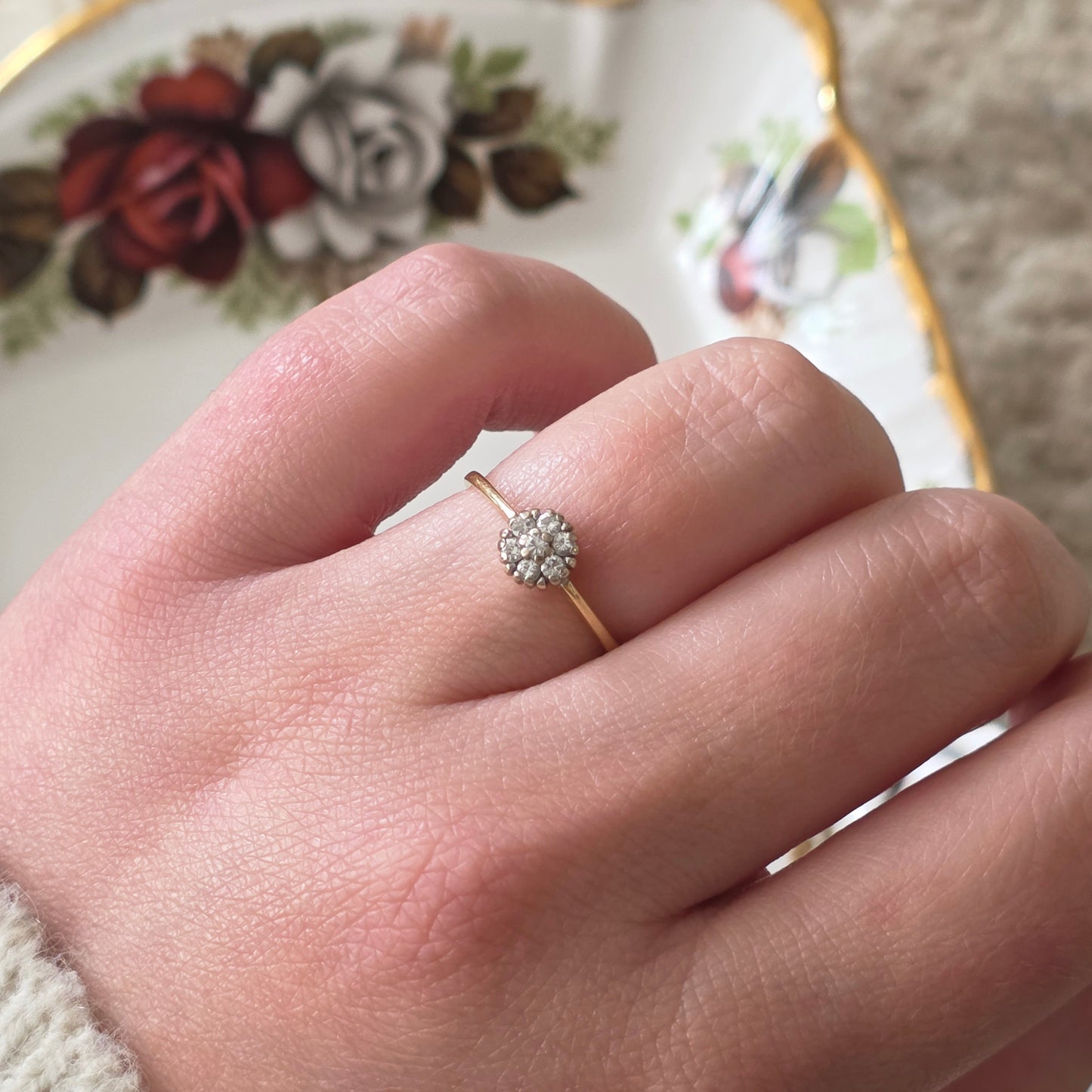 Vintage 14k gold diamond cluster ring