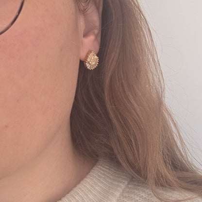 Vintage 14k gold diamond stud earrings pear