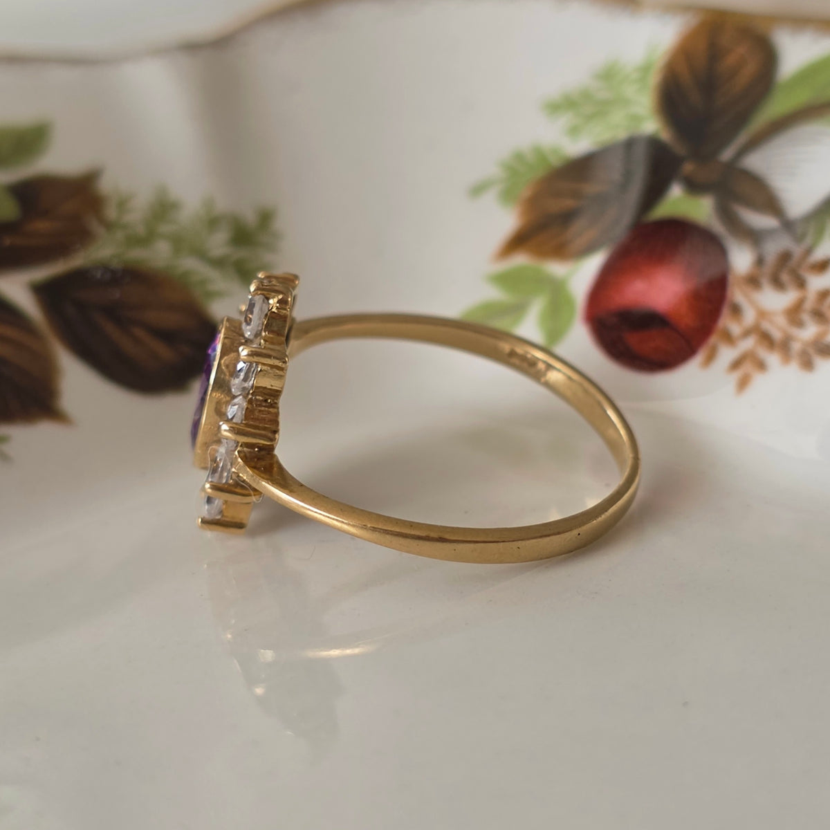 Vintage 14k gold ring with amethyst and white quartz
