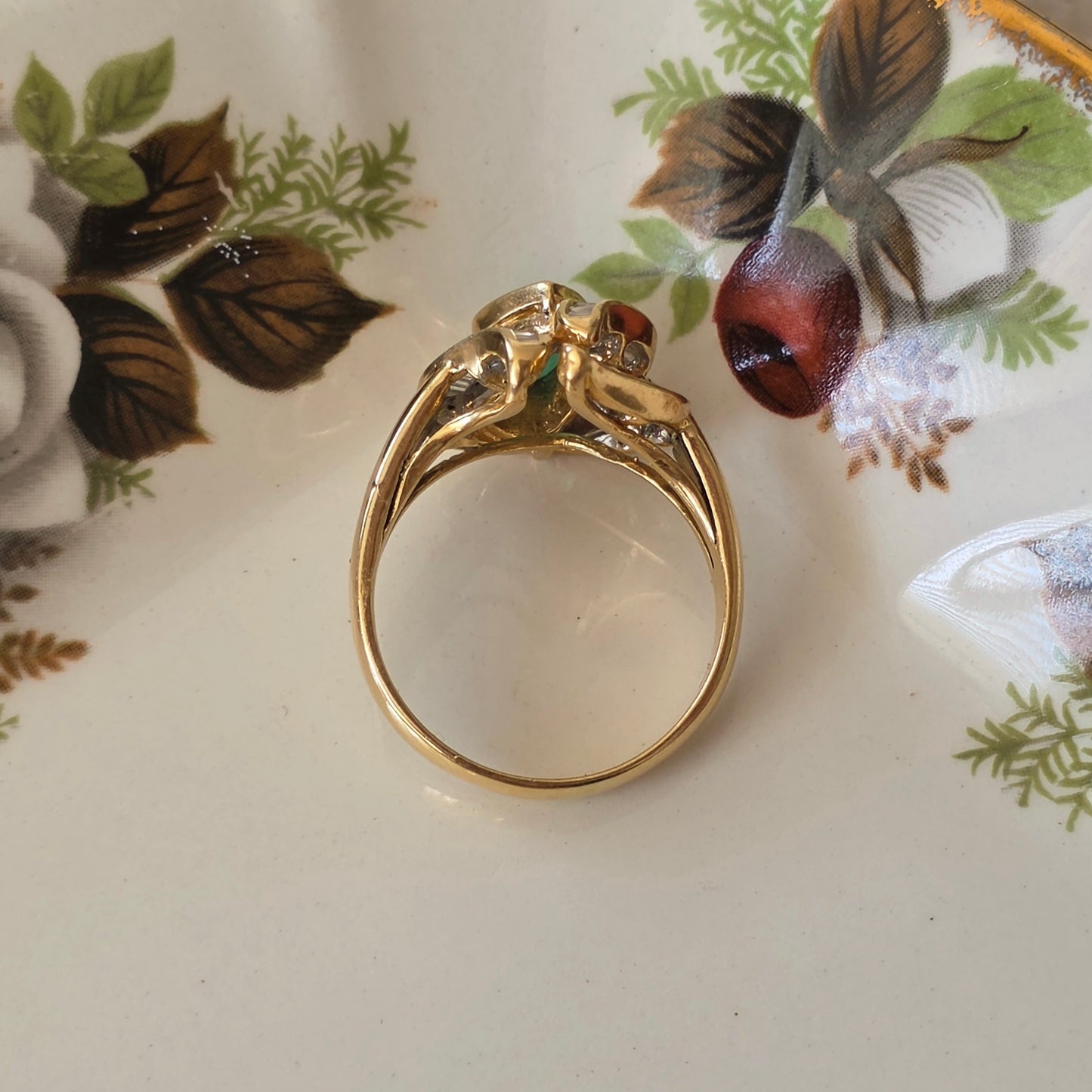 Vintage 18k gouden ring met smaragd en diamanten