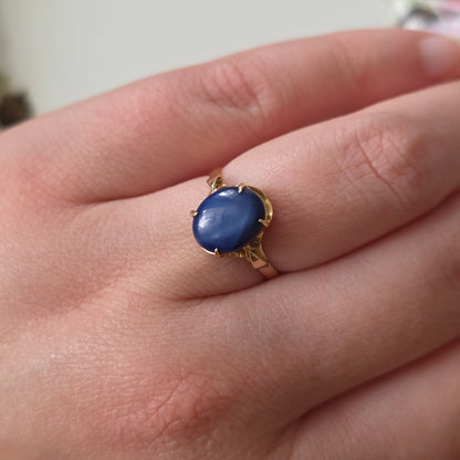 Vintage 18k gouden ring met ster saffier