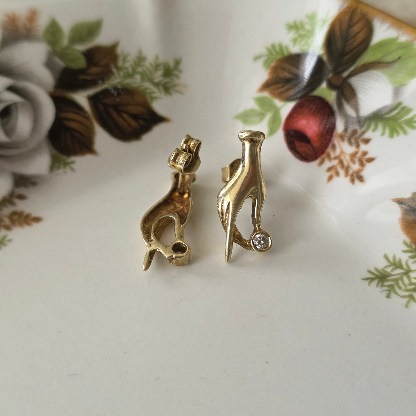 Vintage 14k gouden oorstekers diamant hand
