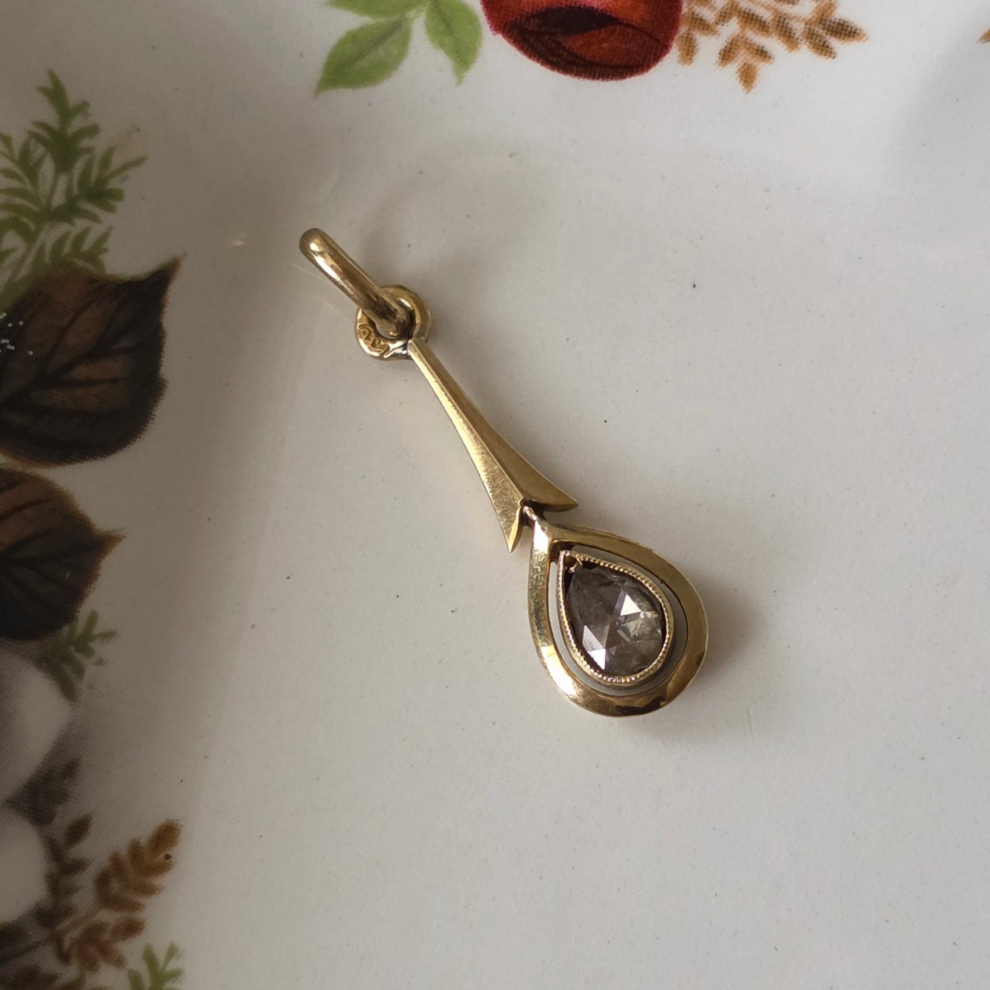Antieke 14k gouden hanger peer roosdiamant