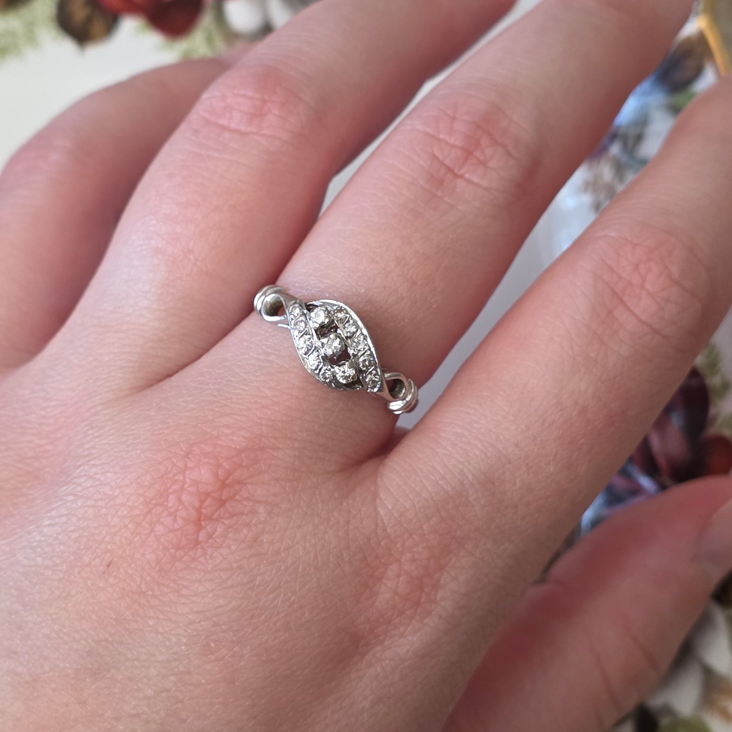 Vintage 14k witgouden ring met 13 diamanten