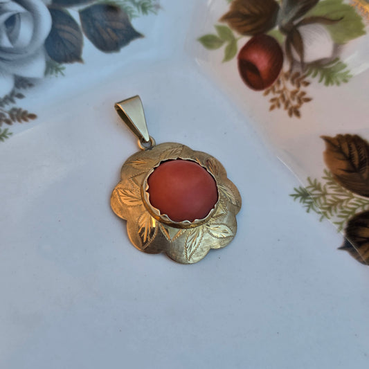Vintage 14k hanger bloedkoraal bloem