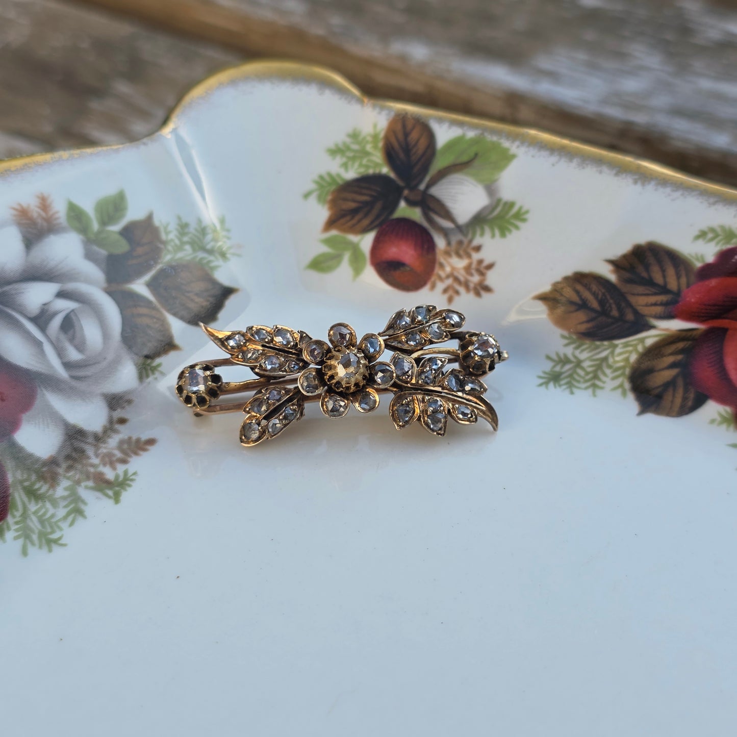 Antieke 14k gouden roosdiamant broche bloemtak en tremblant