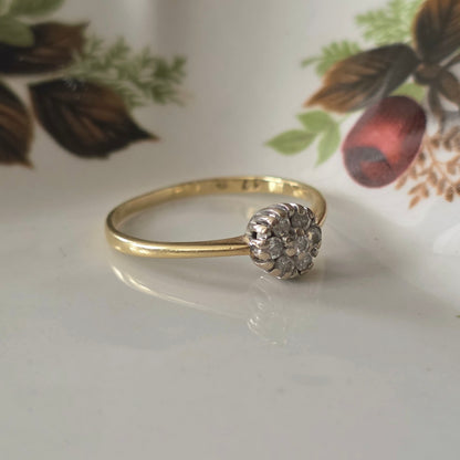 Vintage 14k gold diamond cluster ring