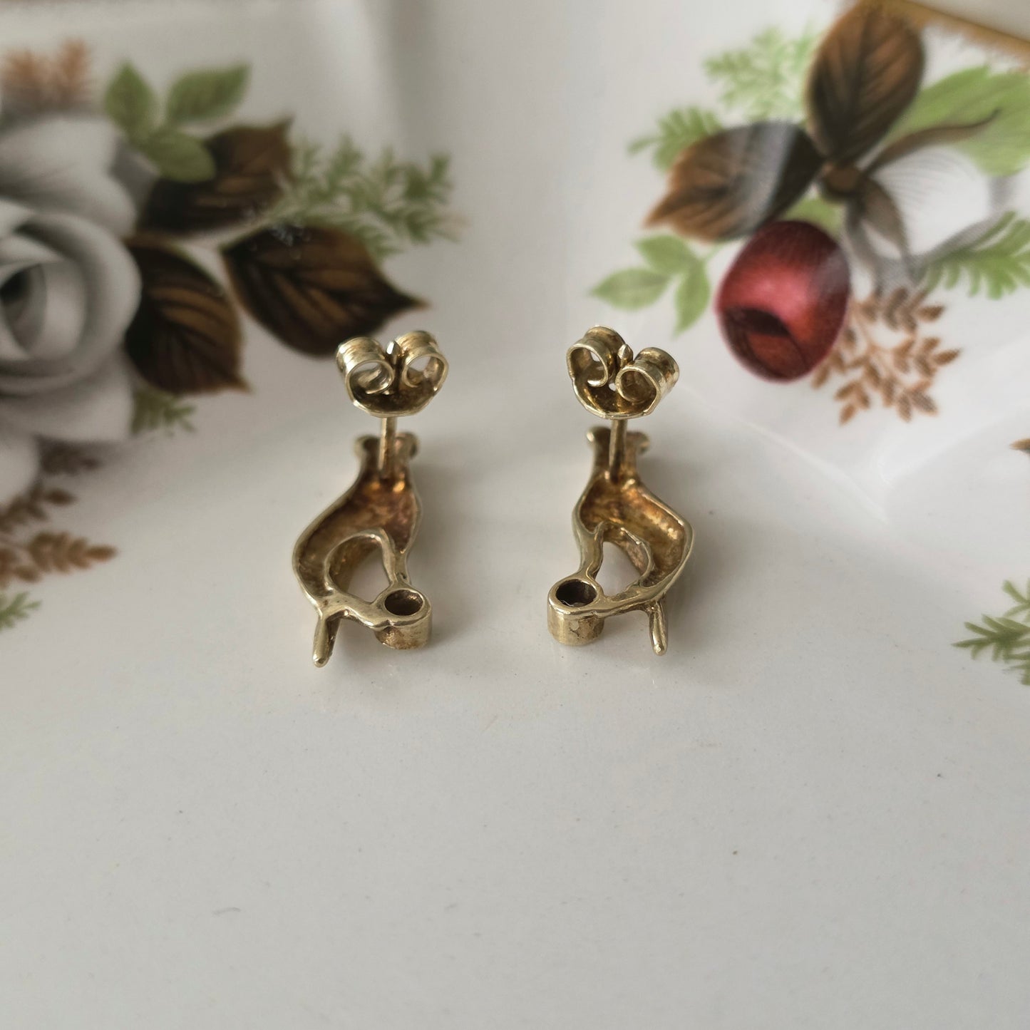 Vintage 14k gouden oorstekers diamant hand