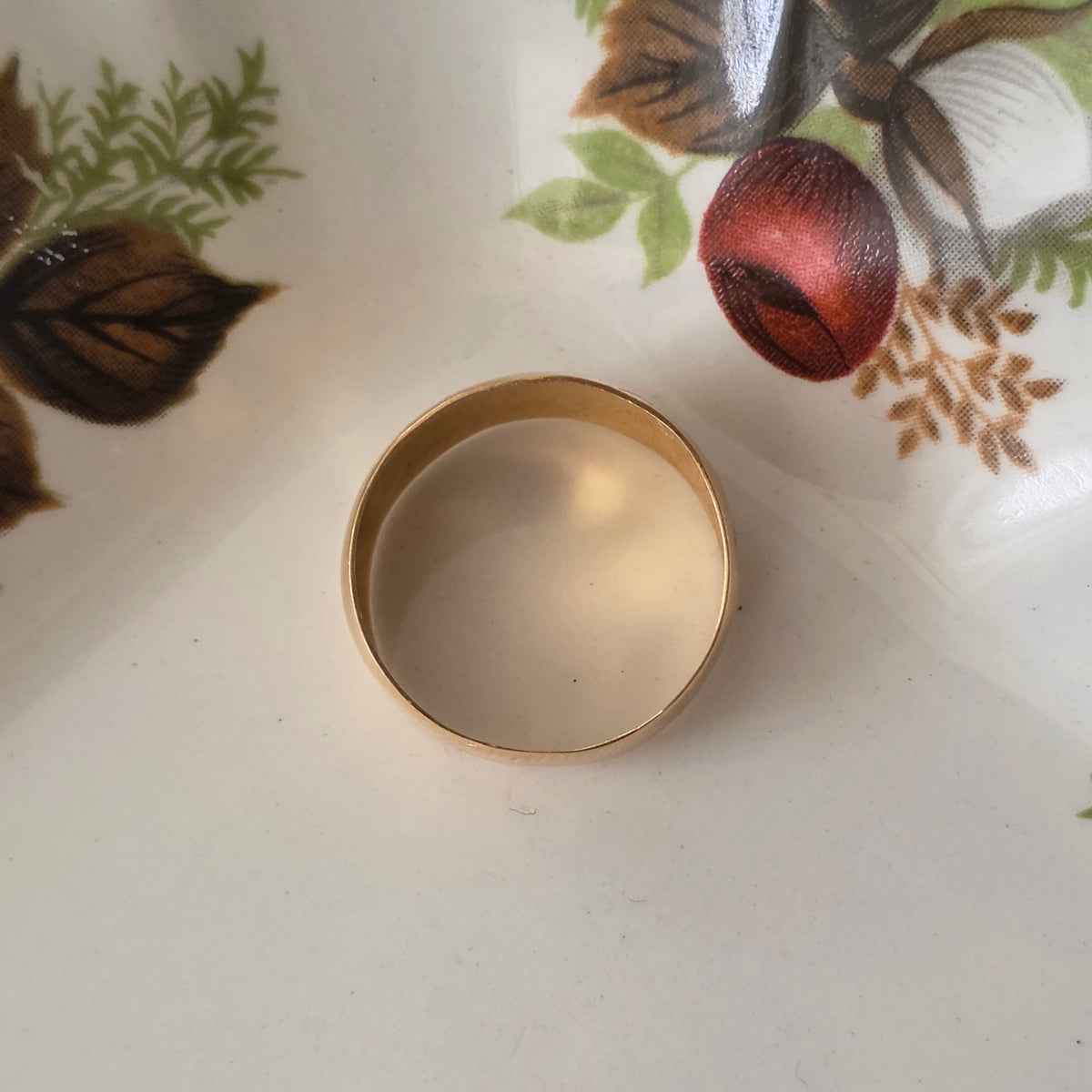 Vintage 18k gold pinky ring with stars