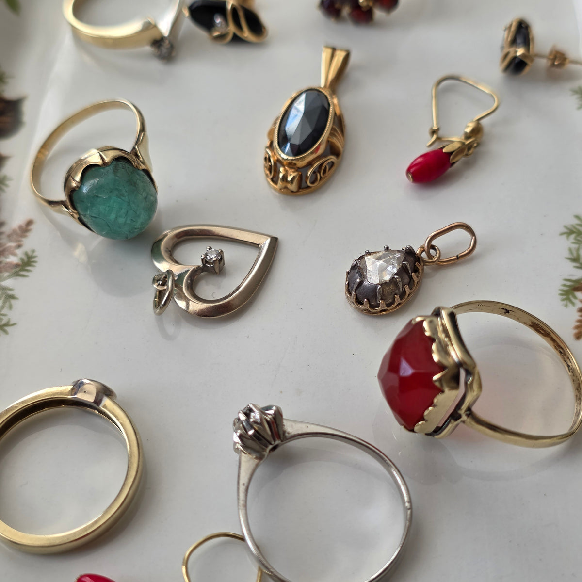 Vintage 14k gouden ring met groene beryl cabochon