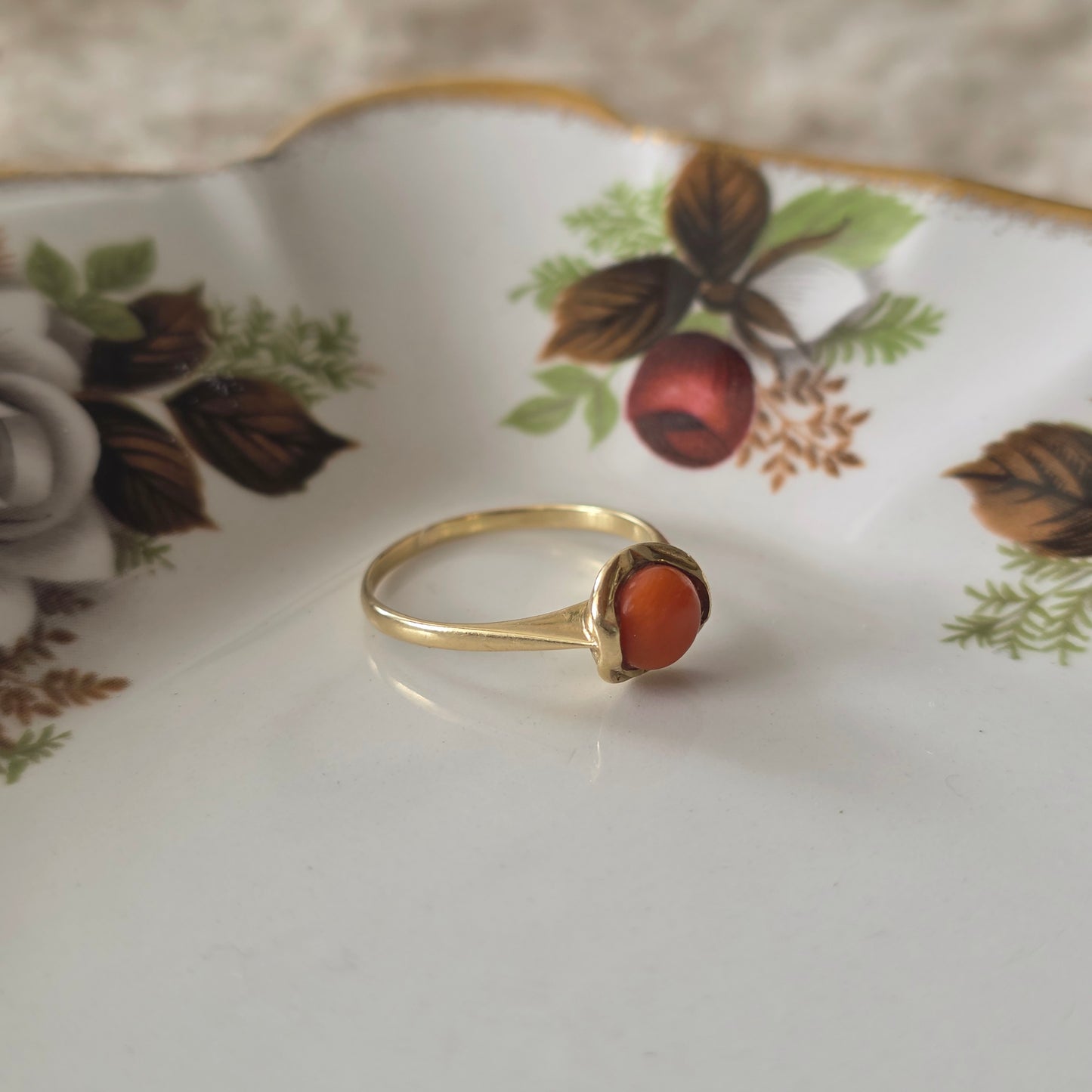 Vintage 14k gouden ring bloedkoraal
