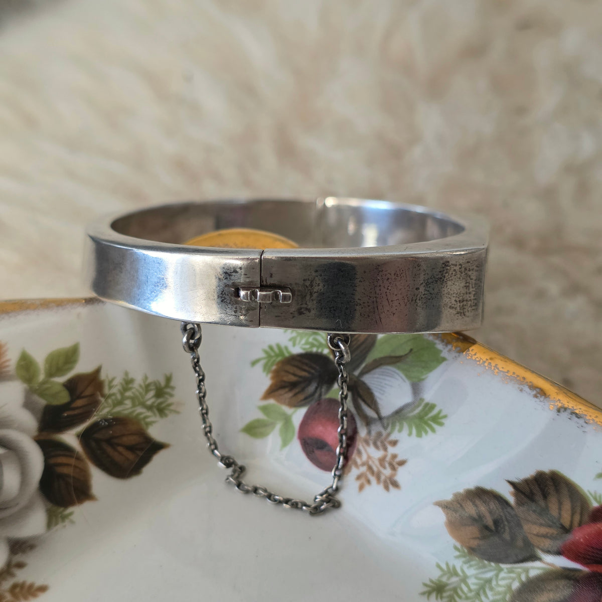 Vintage zilveren bangle gravure