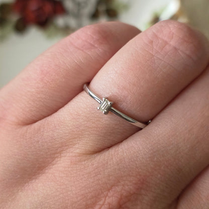 Vintage 14k witgouden ring met diamant baguette