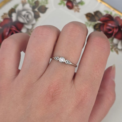 Vintage 14k witgouden ring diamant trilogy 0.17ct