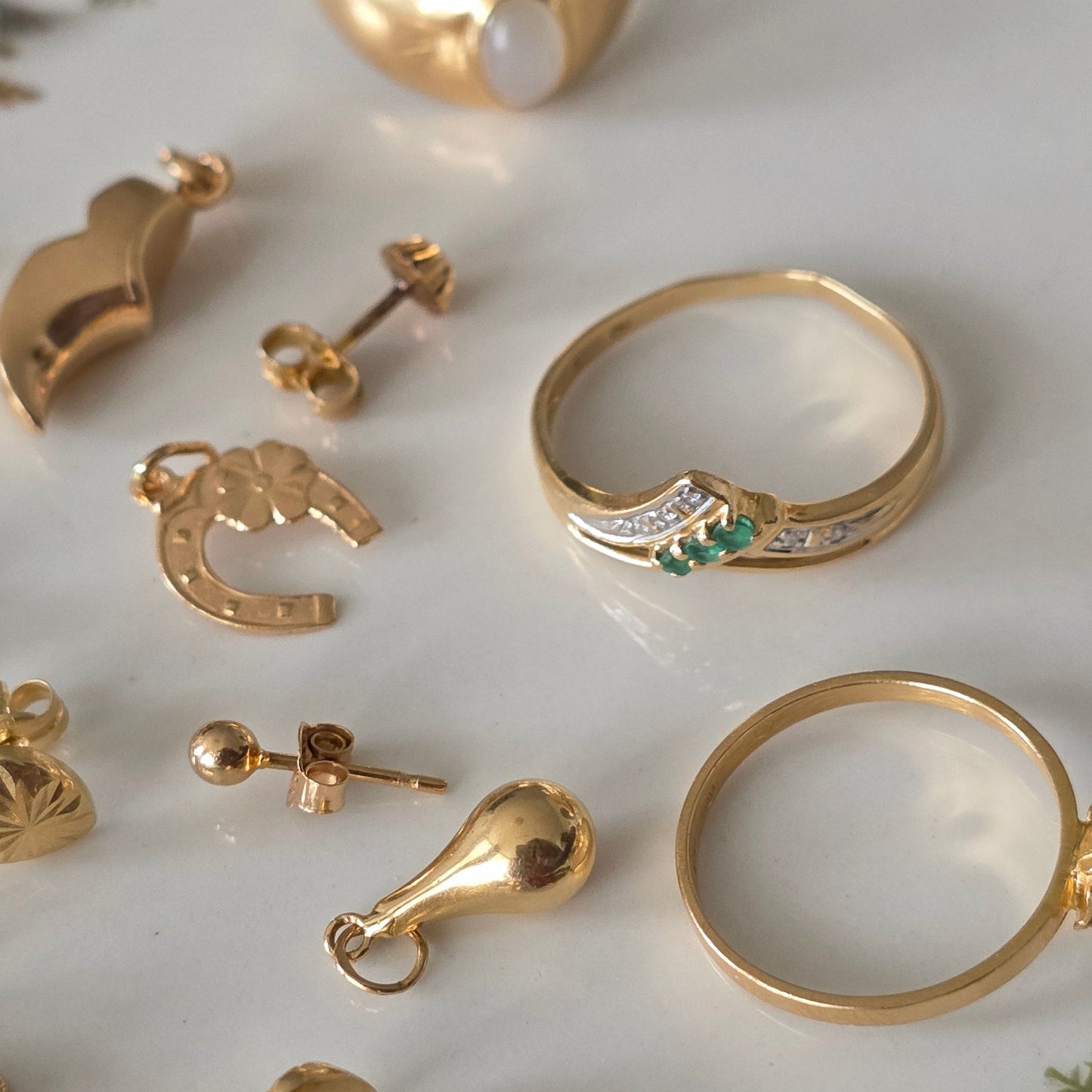 Vintage 18k ring met diamant en smaragd