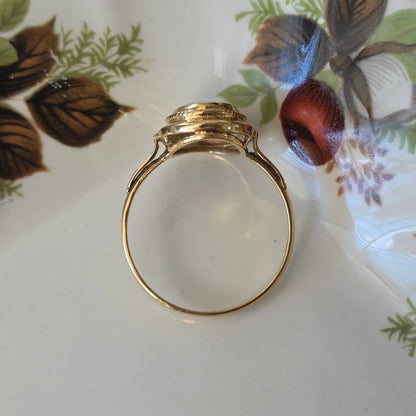 Vintage 14k gouden ring met witte opaal