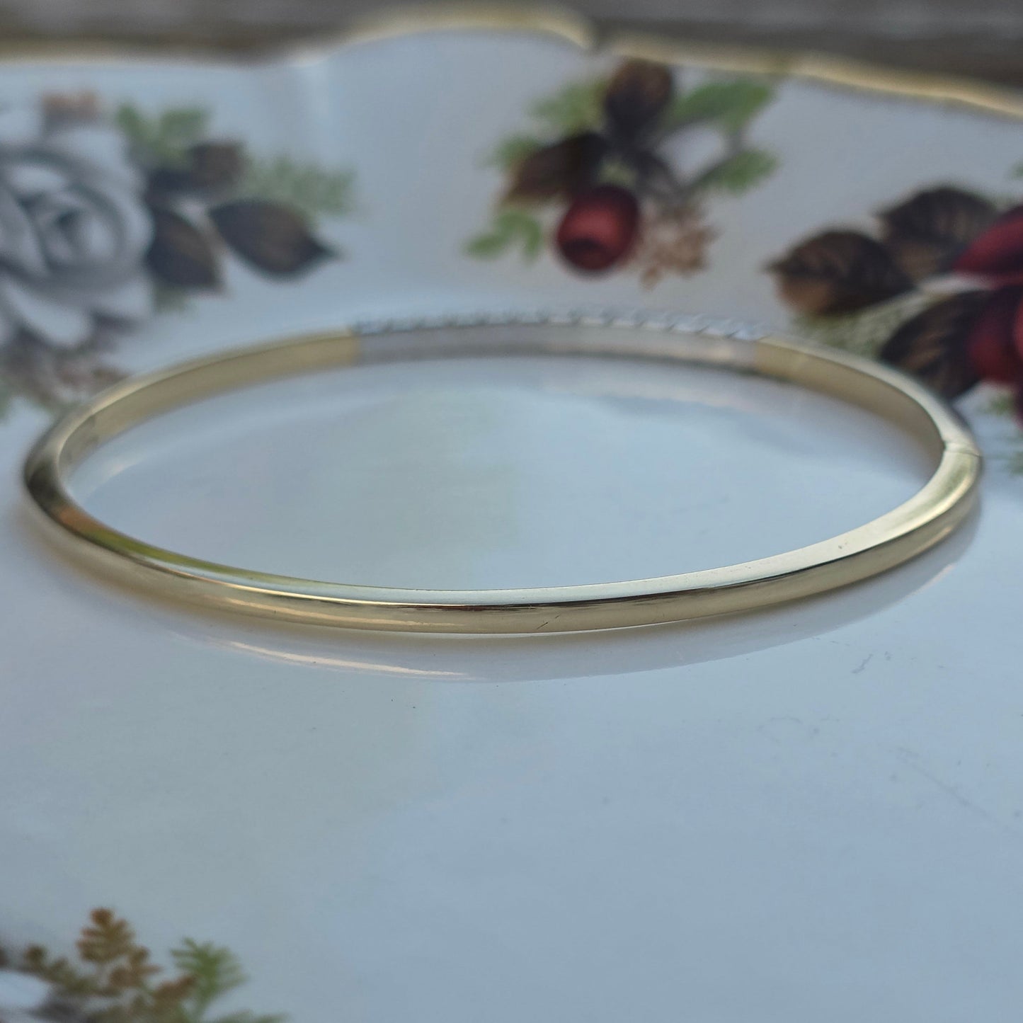 Vintage 14k gouden bangle armband met 13 diamanten