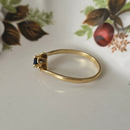 Vintage 14k gouden ring solitair saffier