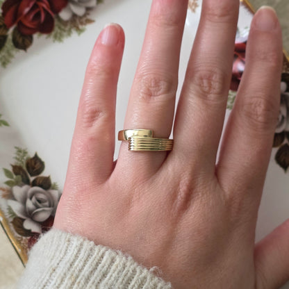 Vintage 14k gold overlap ring