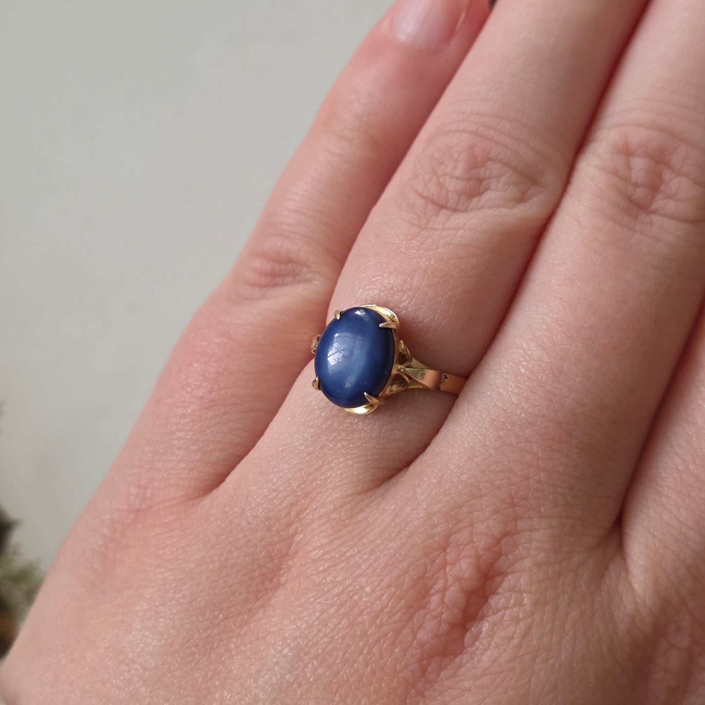 Vintage 18k gouden ring met ster saffier