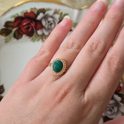 Vintage 14k gold ring malachite