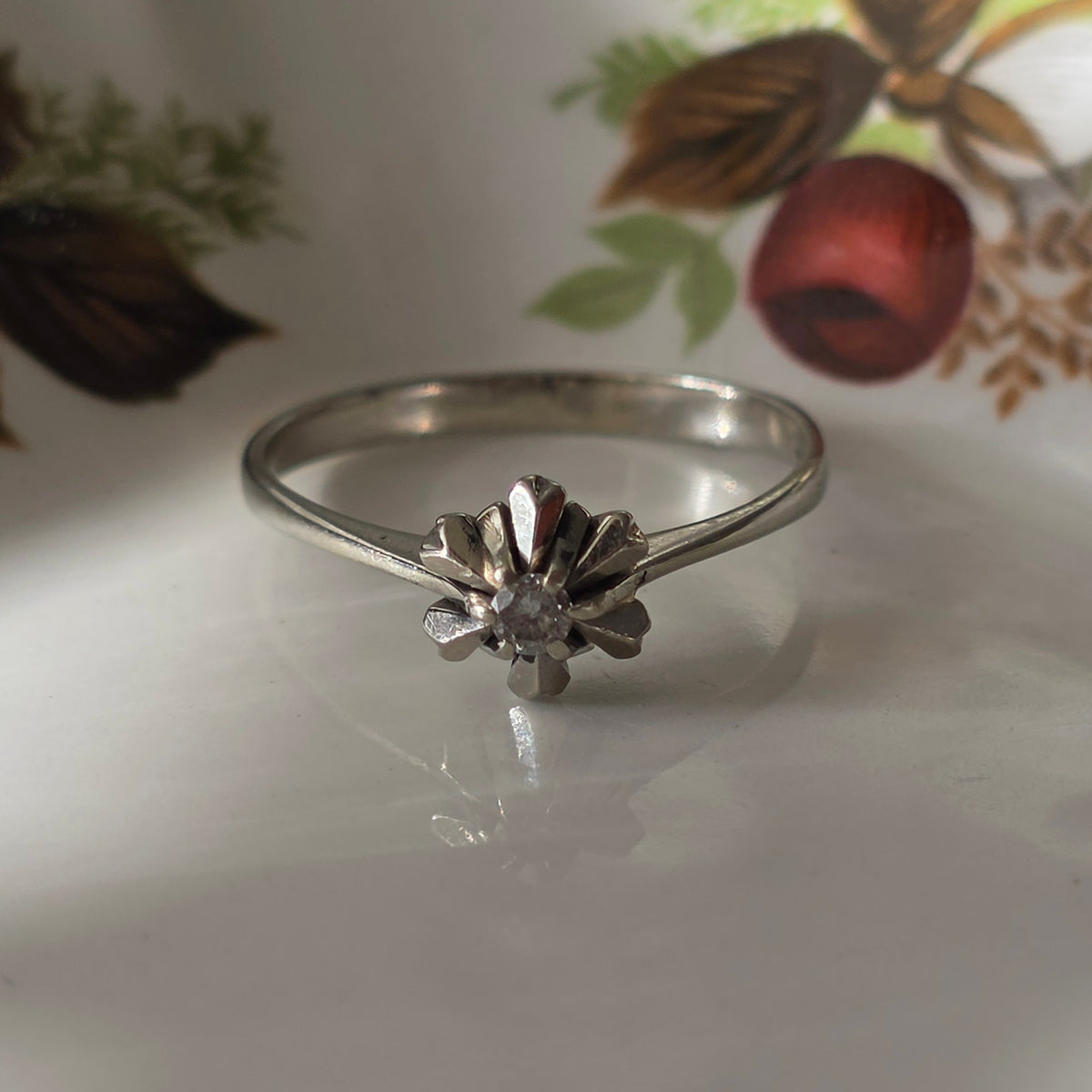 Vintage 14k witgouden ring ster met diamant 0.05ct