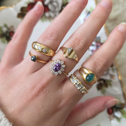 Vintage 18k gold hematite ring