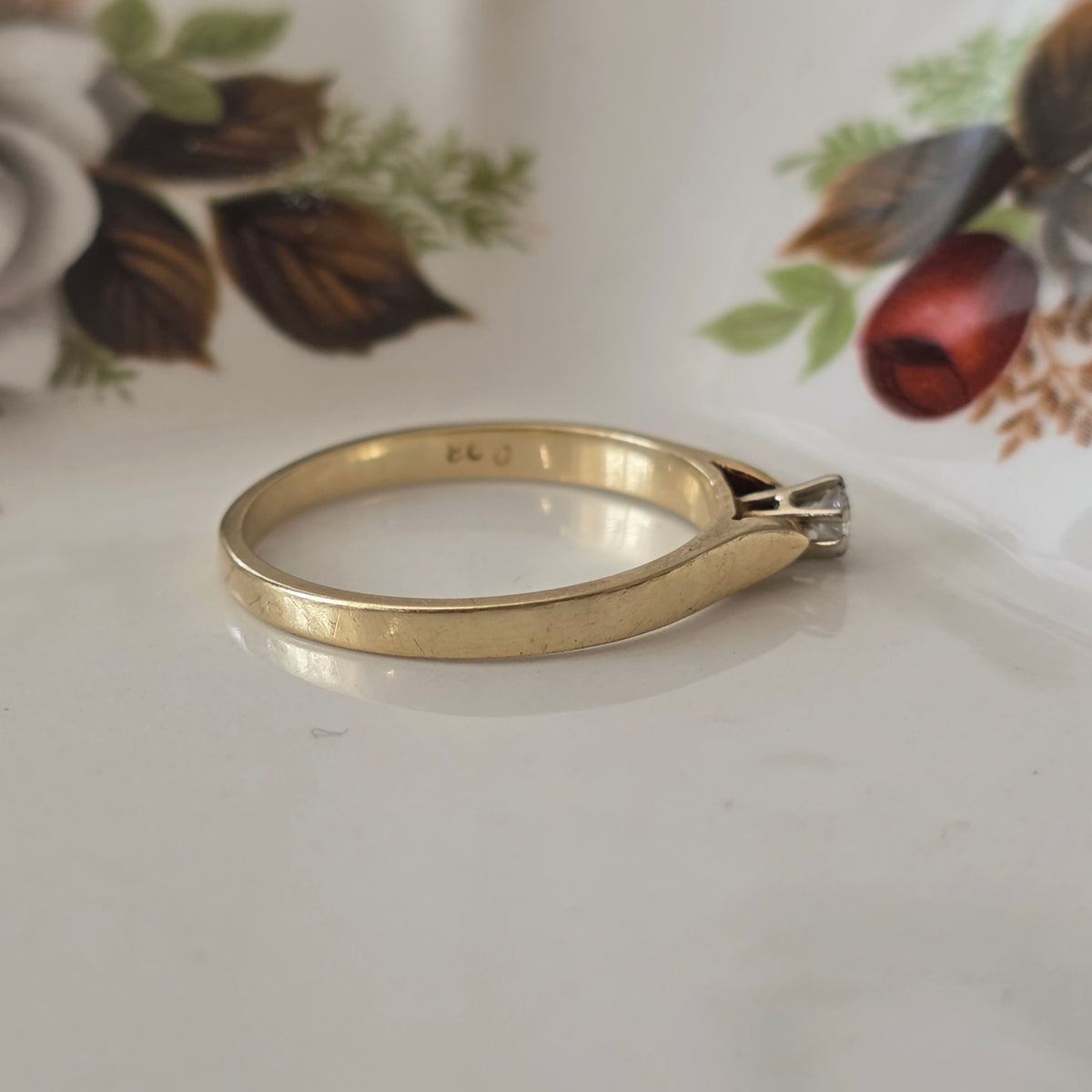 Vintage 14k gouden ring met diamant 0.08ct