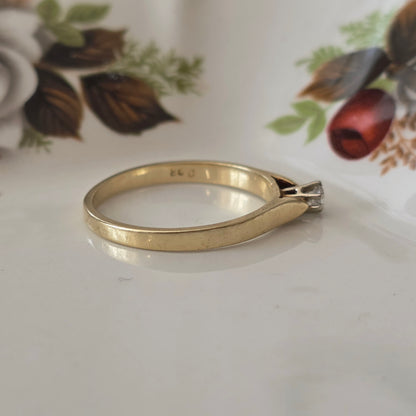 Vintage 14k gouden ring met diamant 0.08ct