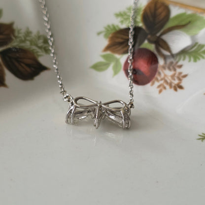 Vintage 18k witgouden ketting met diamanten vlinder ca. 1ct