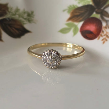 Vintage 14k gold diamond cluster ring
