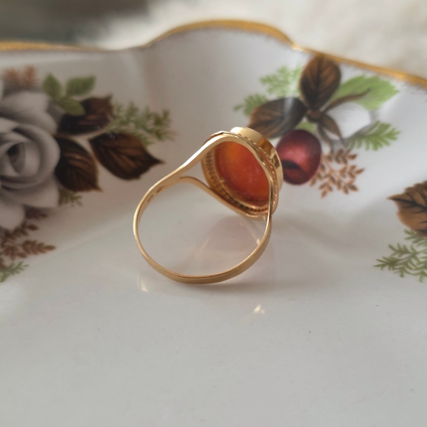 Vintage 18k ring met camee