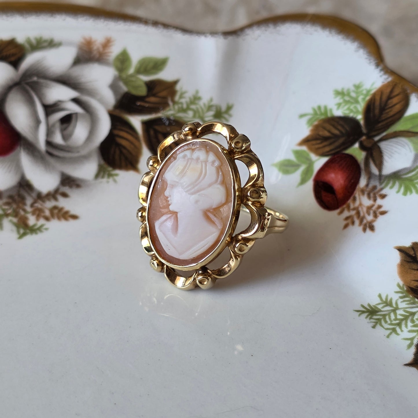 Vintage 14k gouden ring met camee