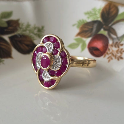 Vintage 14k gold ring with diamonds and ruby