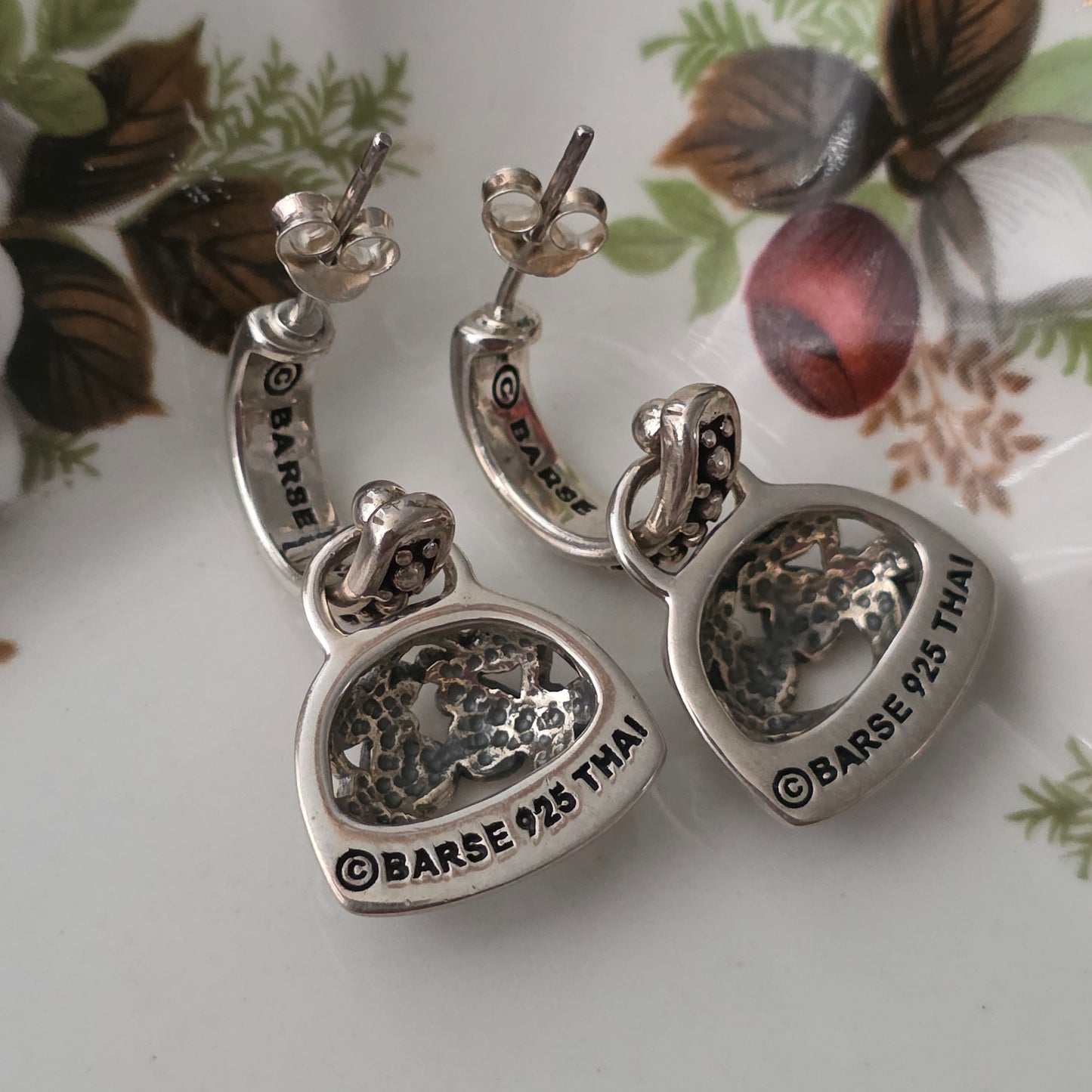 Barse Zilver Oorstekers Scroll Klok Hoop