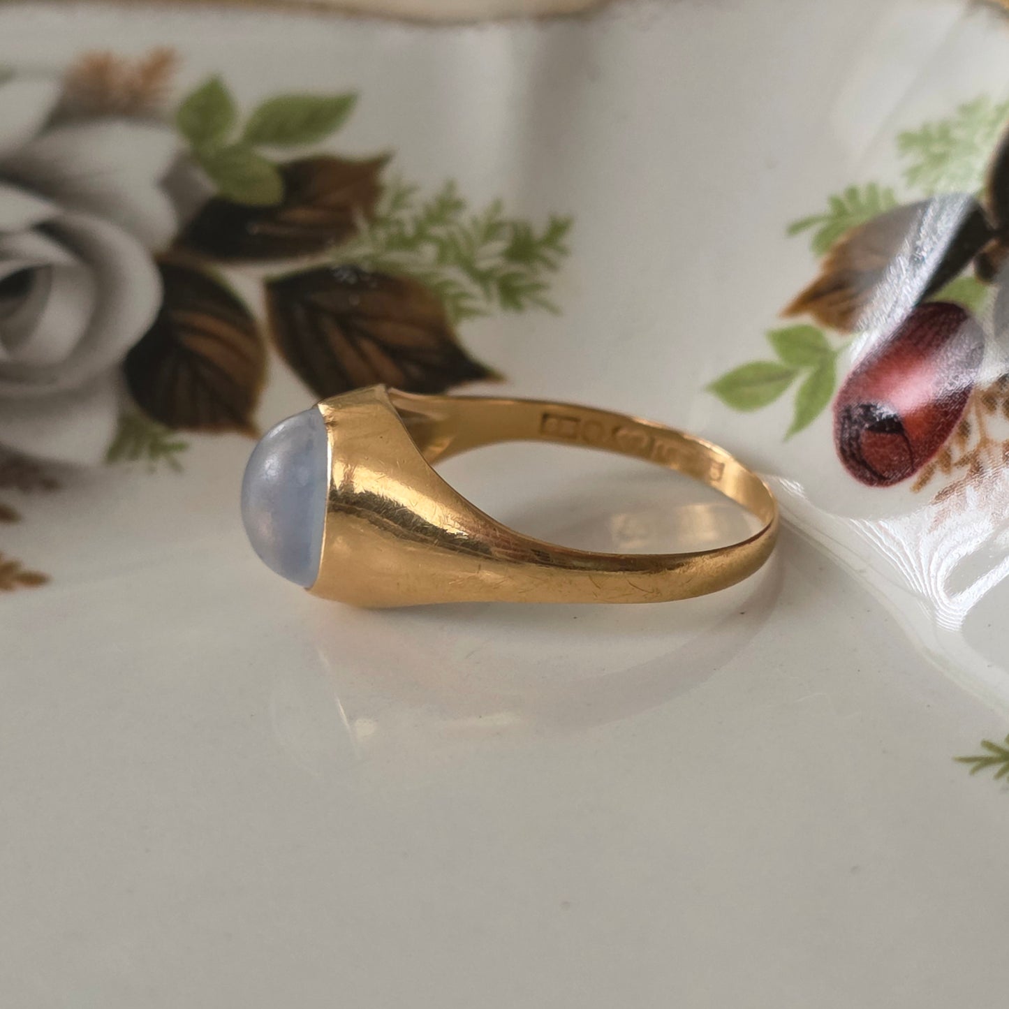 Vintage 18k gouden ring met maansteen